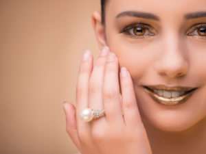 golden pearl ring