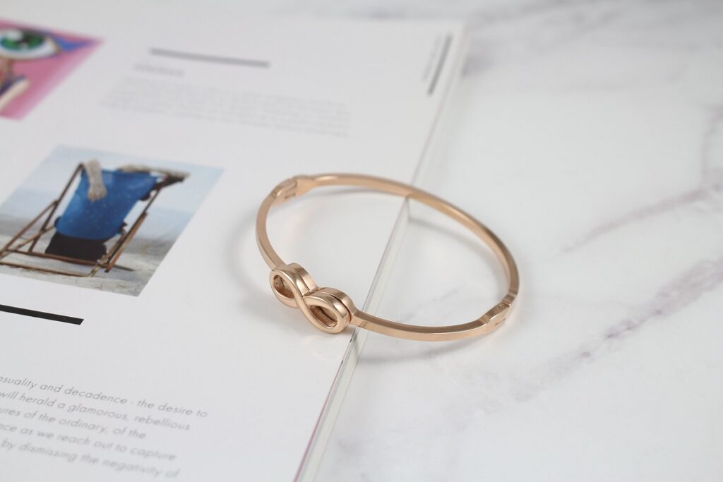 Gold Bracelets: Bold or Cute Design